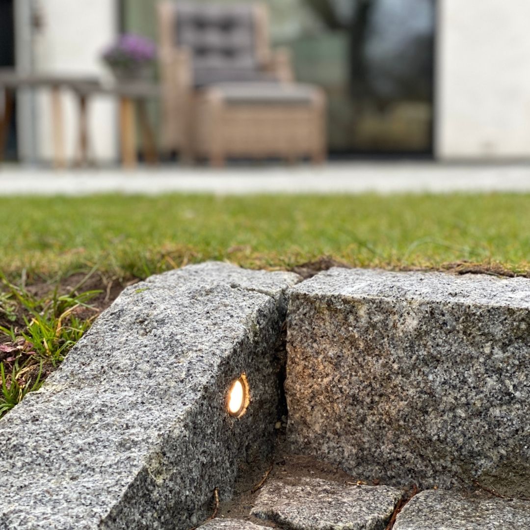 BLACK WEEK - Indbygningsspot samlet kit/Skumringsrelæ - Cosmos i sort - 15 stk