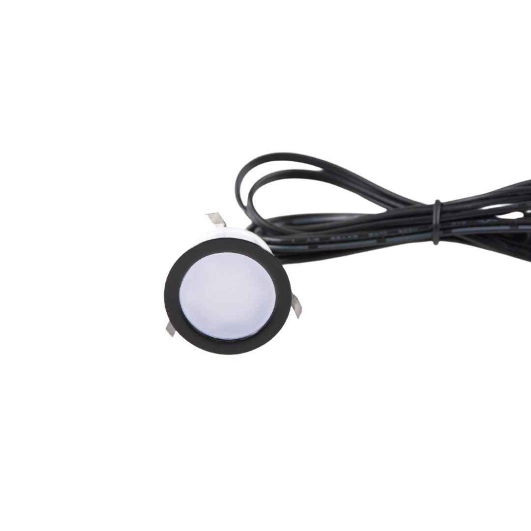 Spar 30% Indbygningsspot Cosmos i sort 1 stk Garden Weekend 🌿